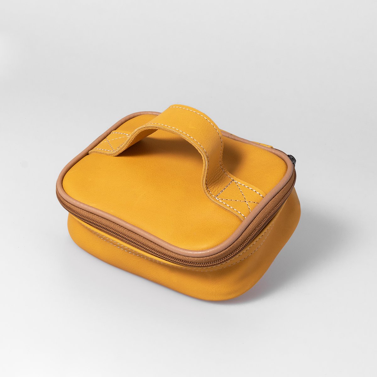 Thandana Leather Single Toiletry Case - KaryKase
