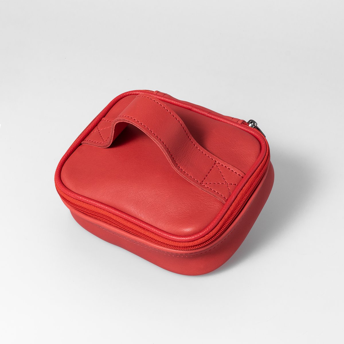 Thandana Leather Single Toiletry Case - KaryKase