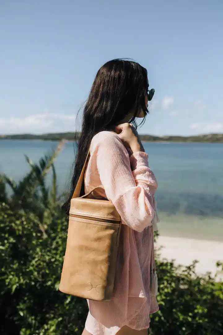 Thandana Leather Wine Cooler Double Carry Bag | Blush - KaryKase