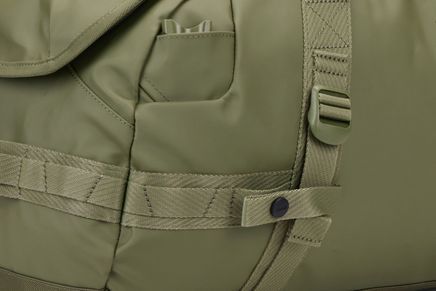 Thule Chasm 70L Duffel (M) | Olivine - KaryKase