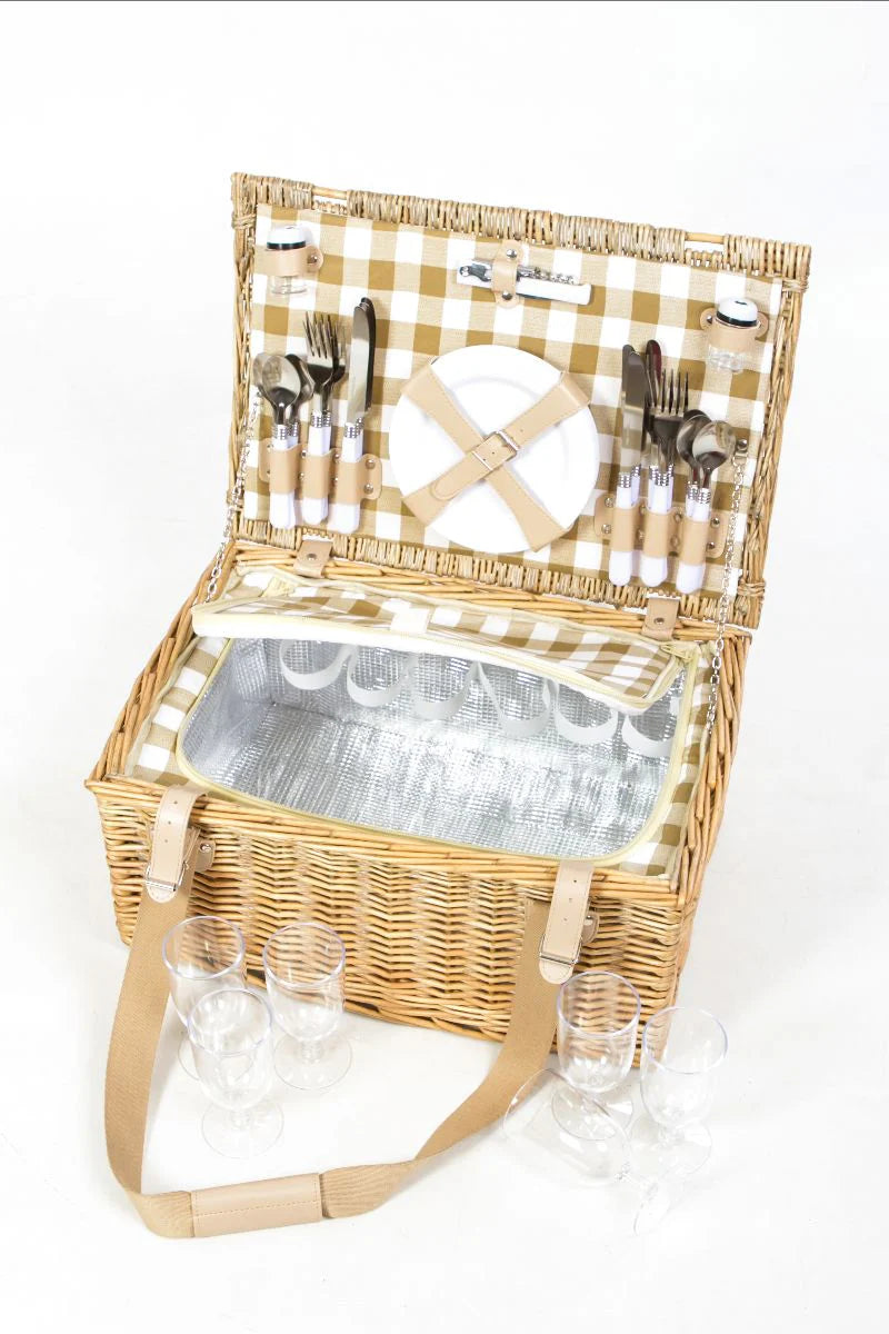 Yuppie Gift Baskets Sahara Picnic Basket (6 Persons)
