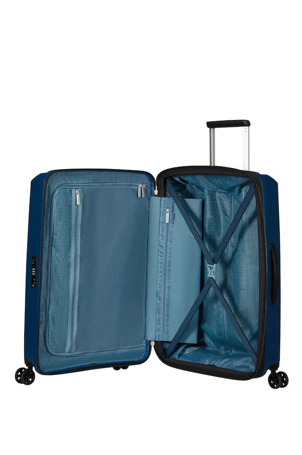 American Tourister Aerostep Expandable 67cm Medium Spinner | Navy - KaryKase