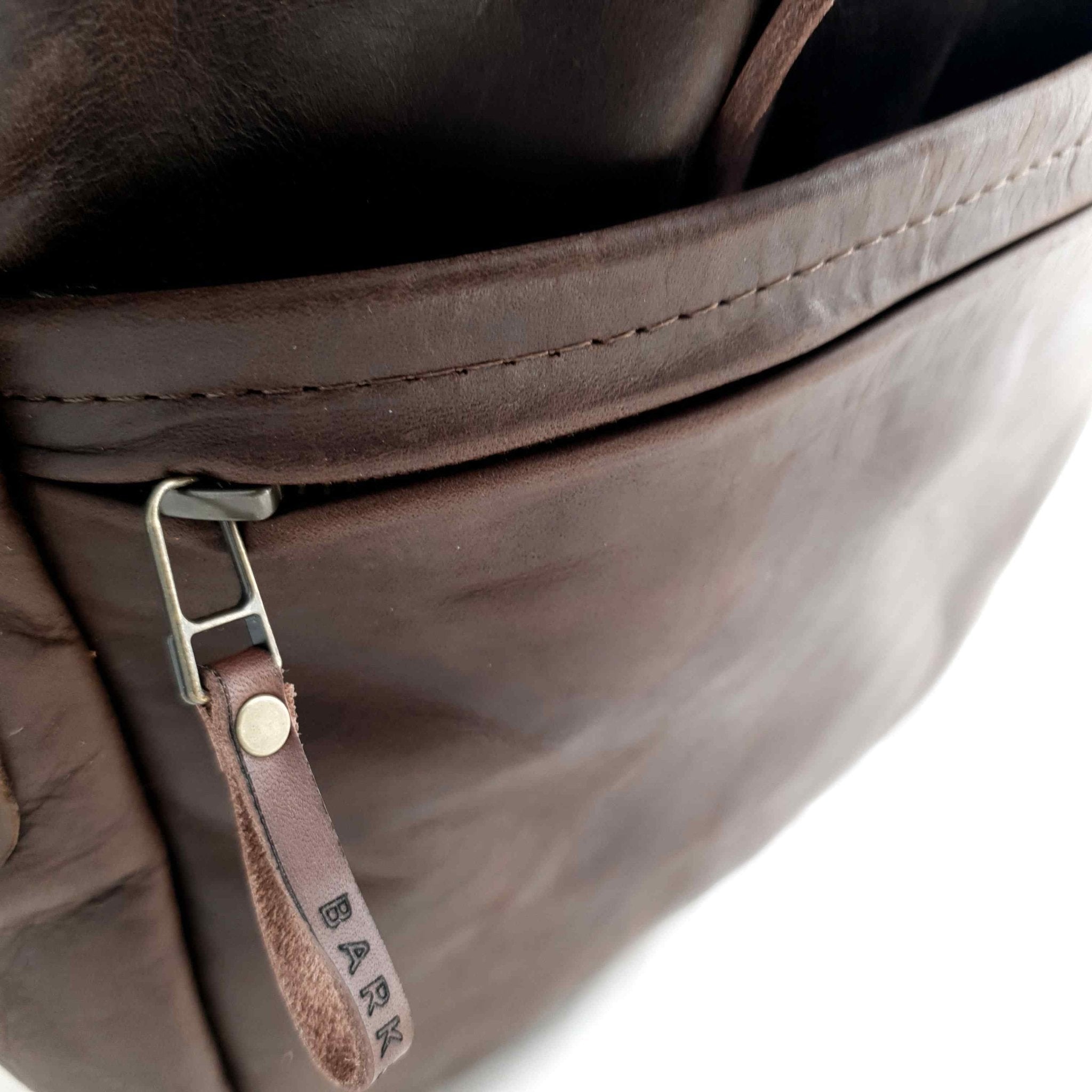 Bark And Mill Leather Laptop Briefcase | Chocolate - KaryKase