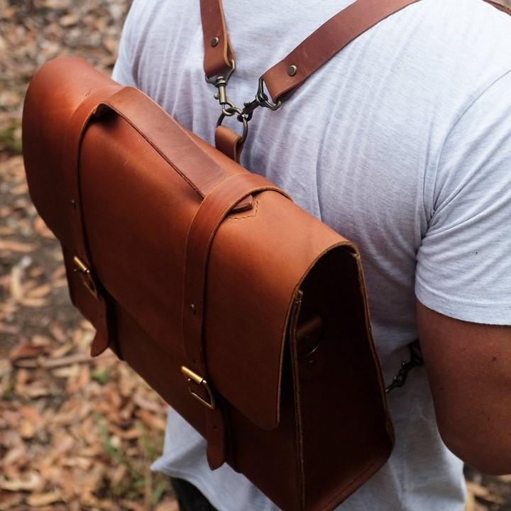 Bark And Mill Messenger Backpack | Tan - KaryKase