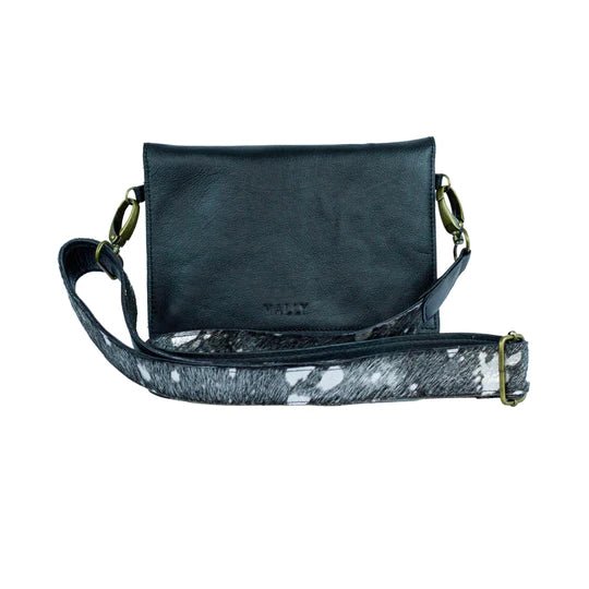 Mally Chic Sling Bag | Black - KaryKase