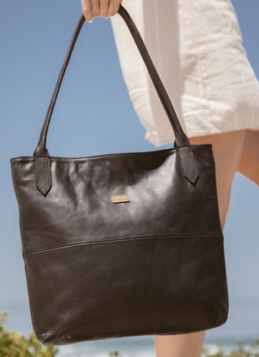 Tan Leather Goods - Ashley Leather Handbag | Black - KaryKase