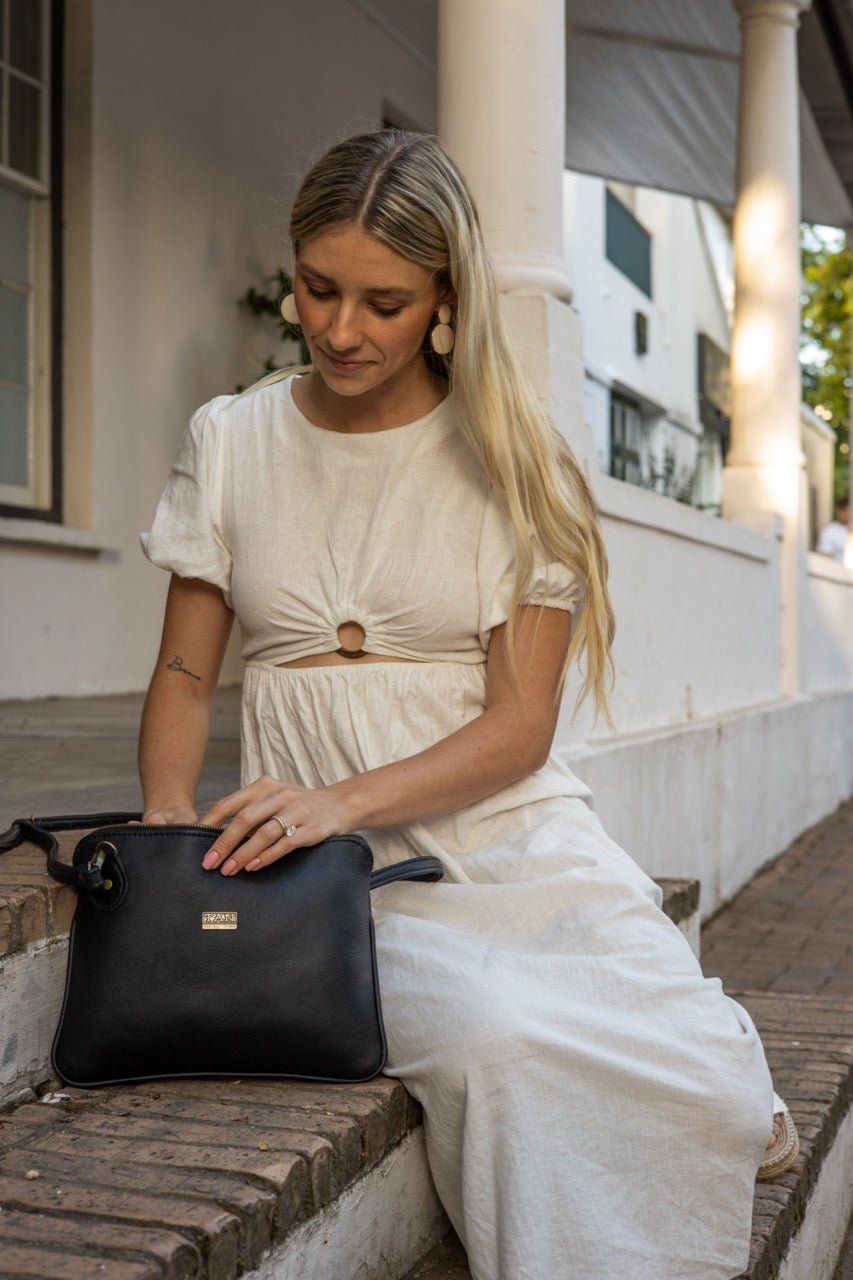 Tan Leather Goods - Taylor Leather Sling Bag | Black - KaryKase