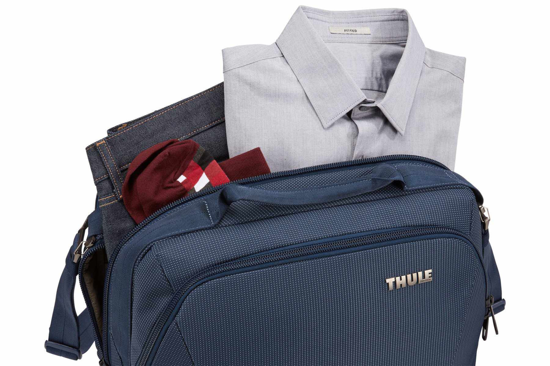 Thule Crossover 2 Boarding Bag 25L | Dress Blue - KaryKase