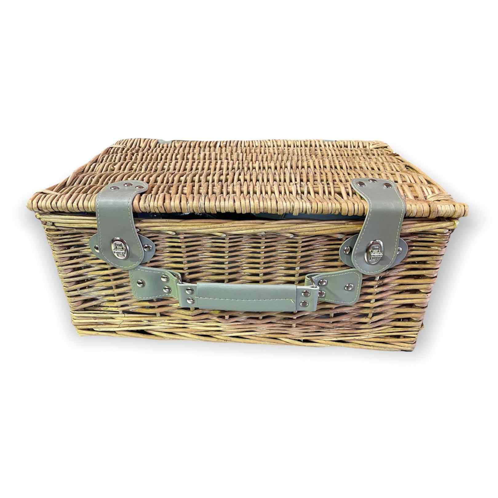 Yuppie Gift Baskets Family Feast Picnic Basket (6 persons) - KaryKase