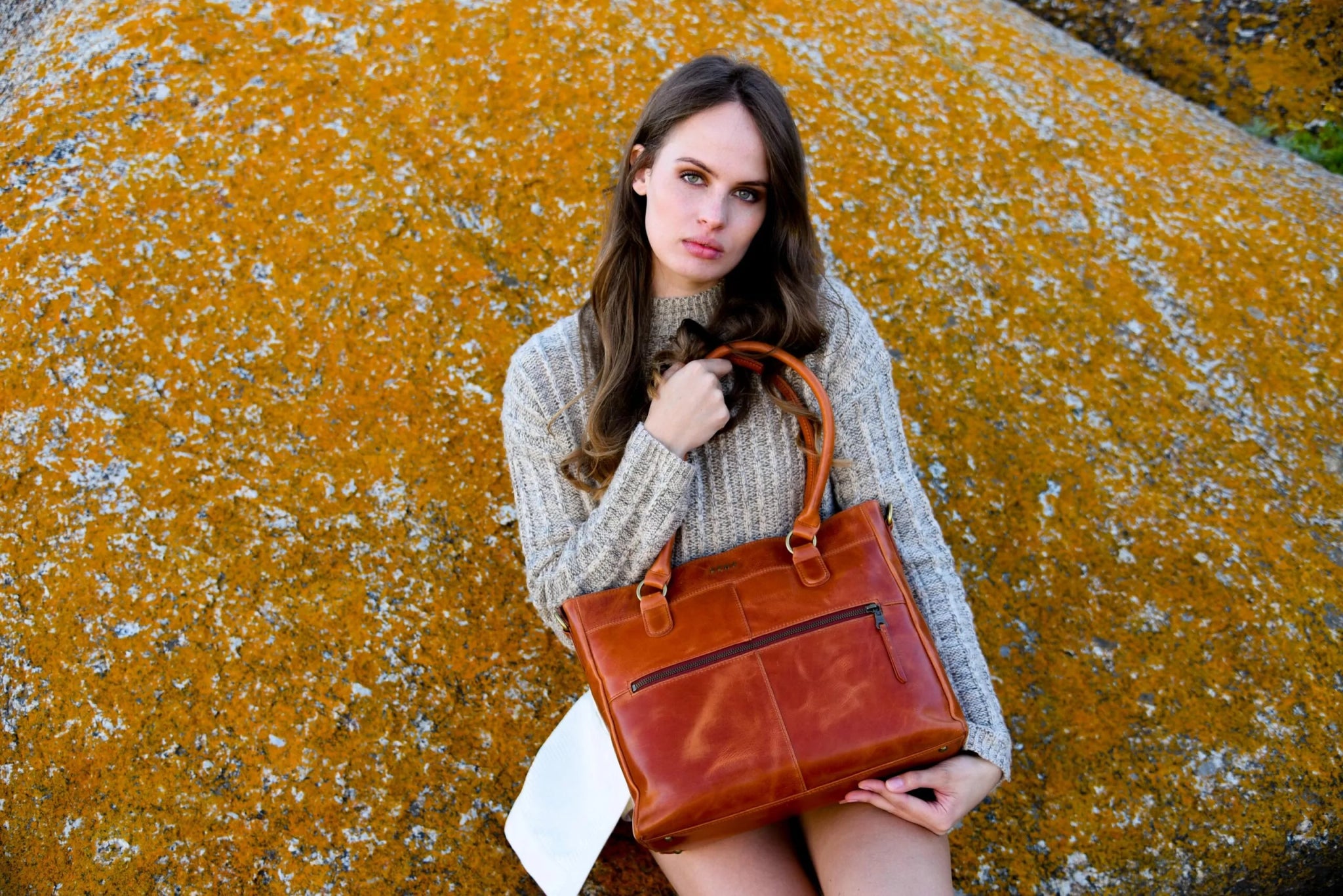 Zemp Casablanca 13” Tote | Waxy Caramel - KaryKase